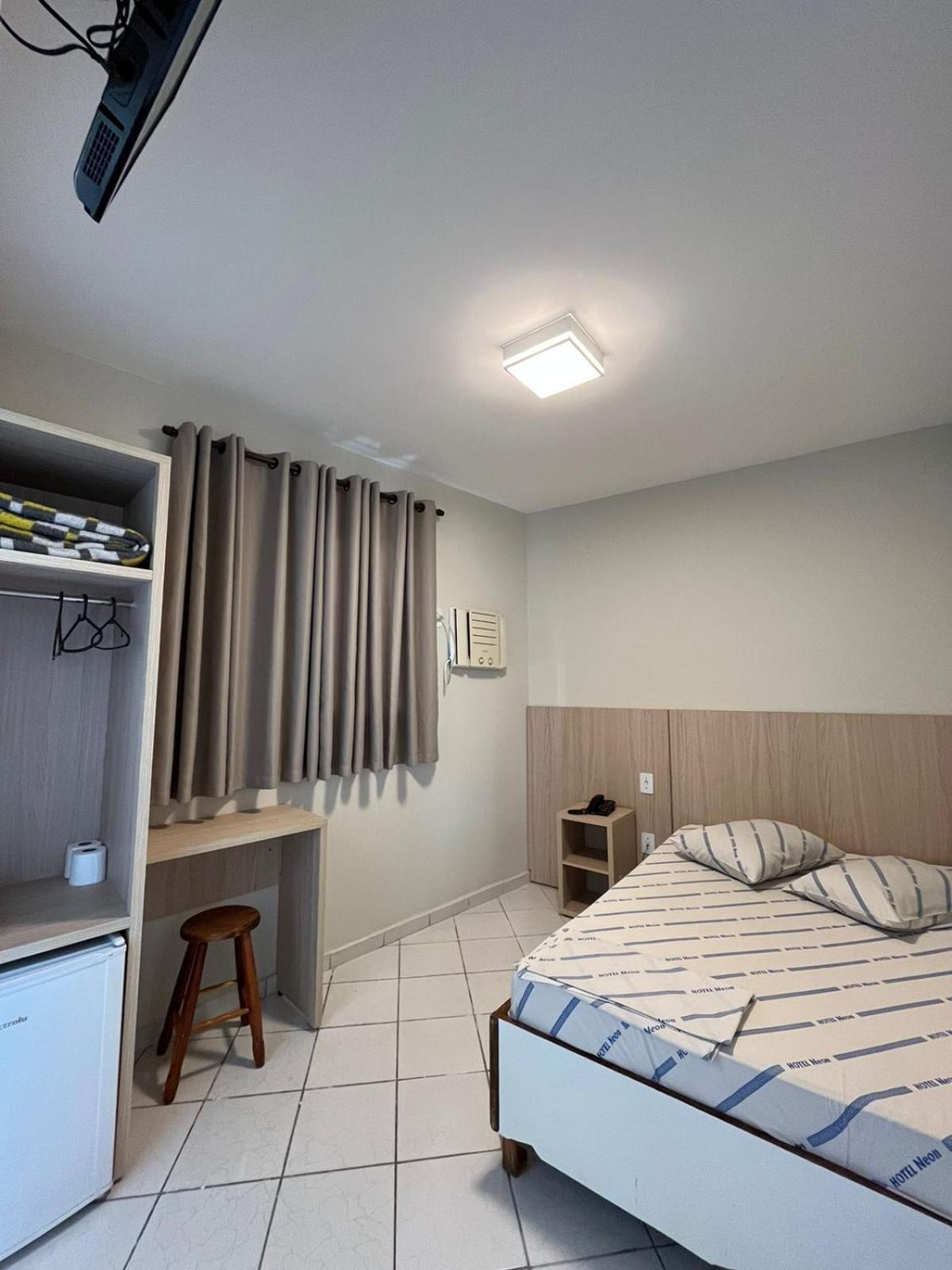 Hotel Neon - Proximo A 25 De Marco, Bom Retiro E Bras, A 2Min Do Mirante Sampa Sky E Pista De Skate Anhangabau São Paulo Buitenkant foto