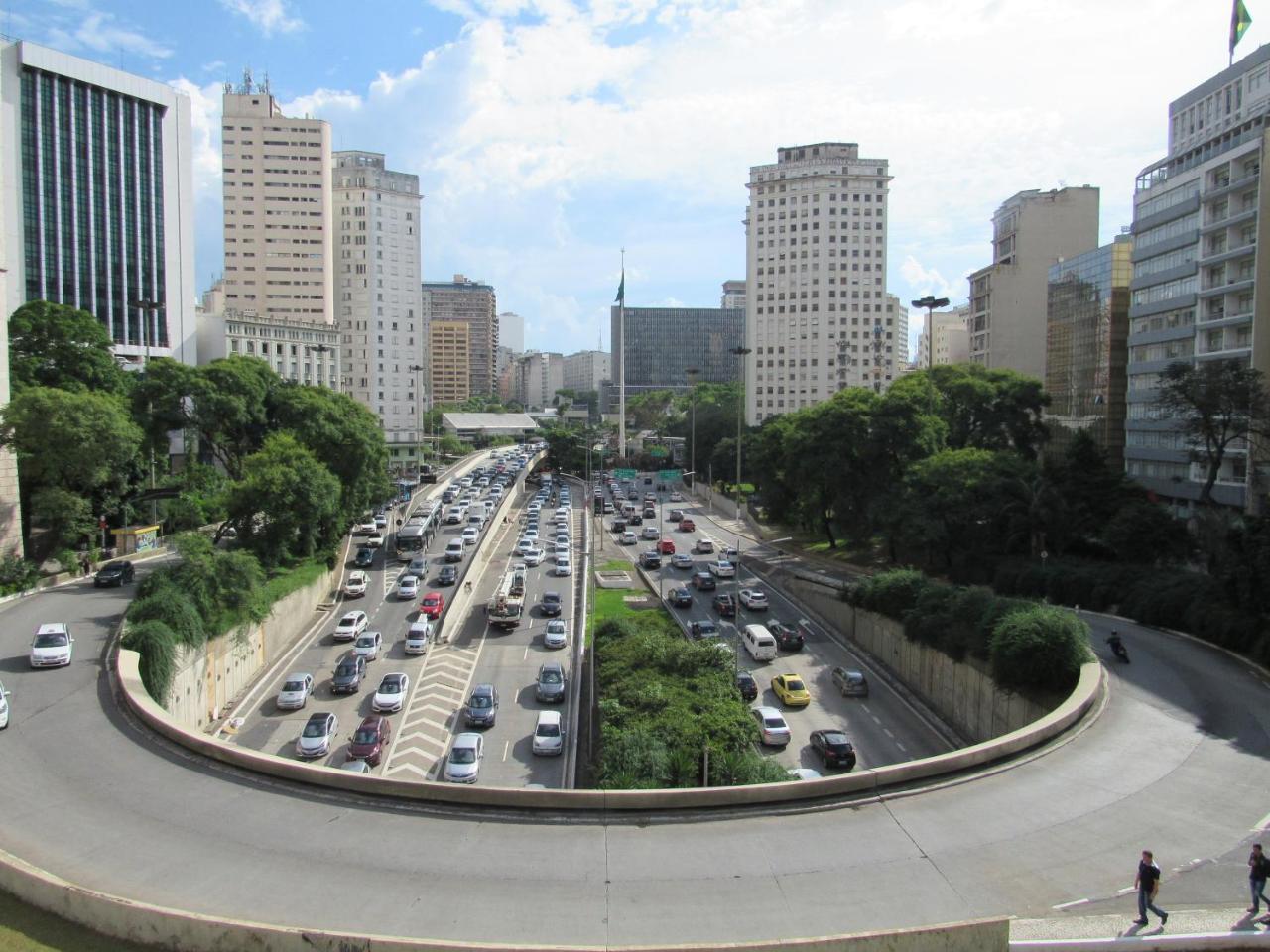 Hotel Neon - Proximo A 25 De Marco, Bom Retiro E Bras, A 2Min Do Mirante Sampa Sky E Pista De Skate Anhangabau São Paulo Buitenkant foto